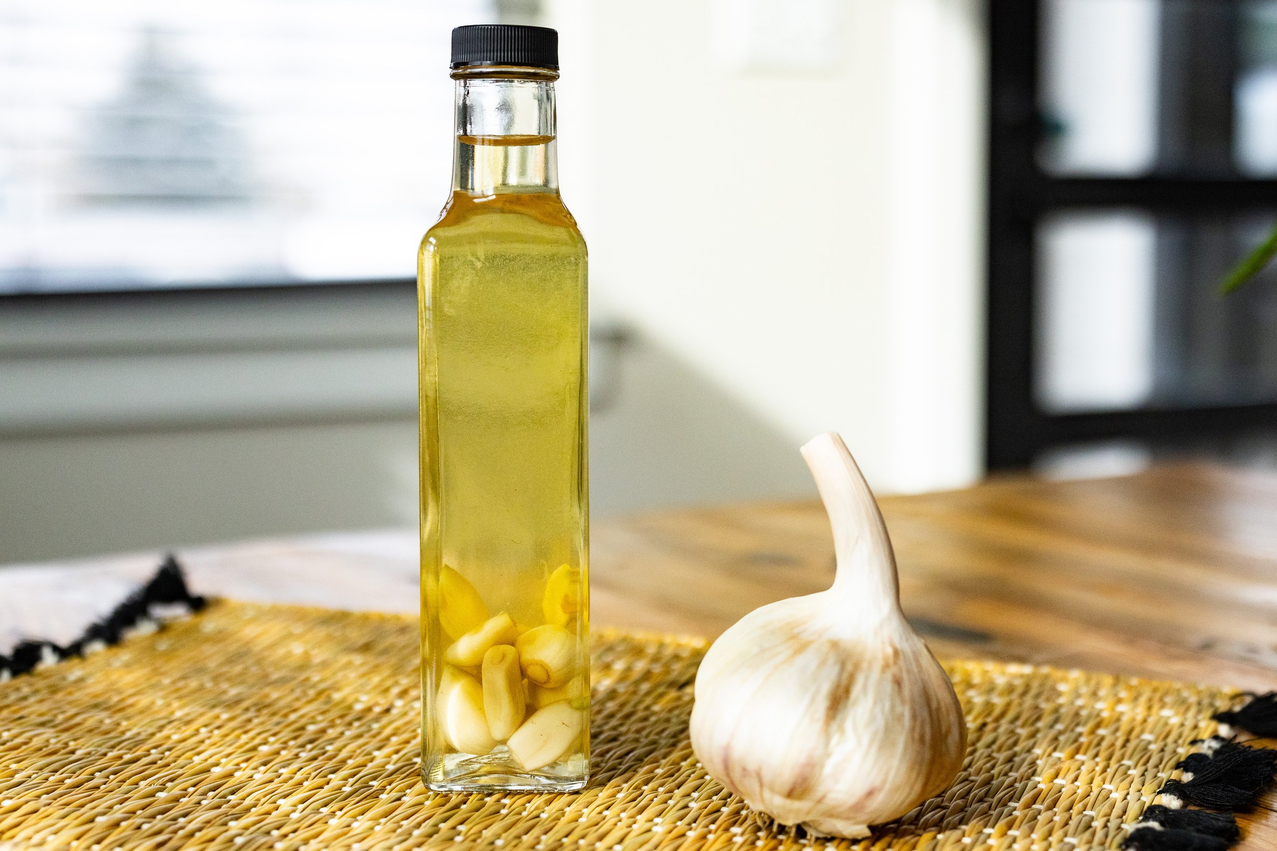 Garlic vinegar