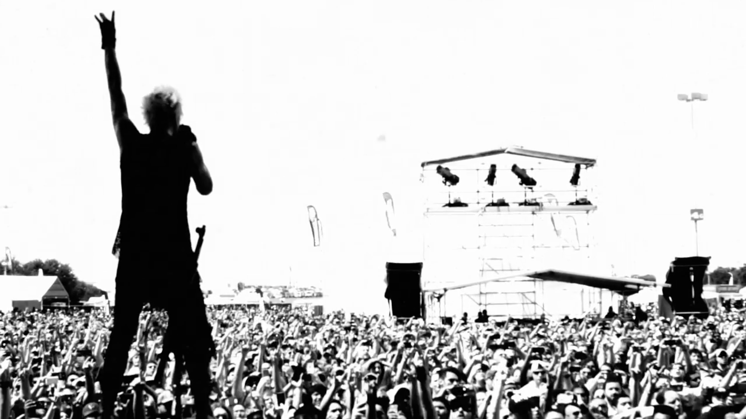 Sixx:A.M. Release New Single "Prayers For The Damned" + More!