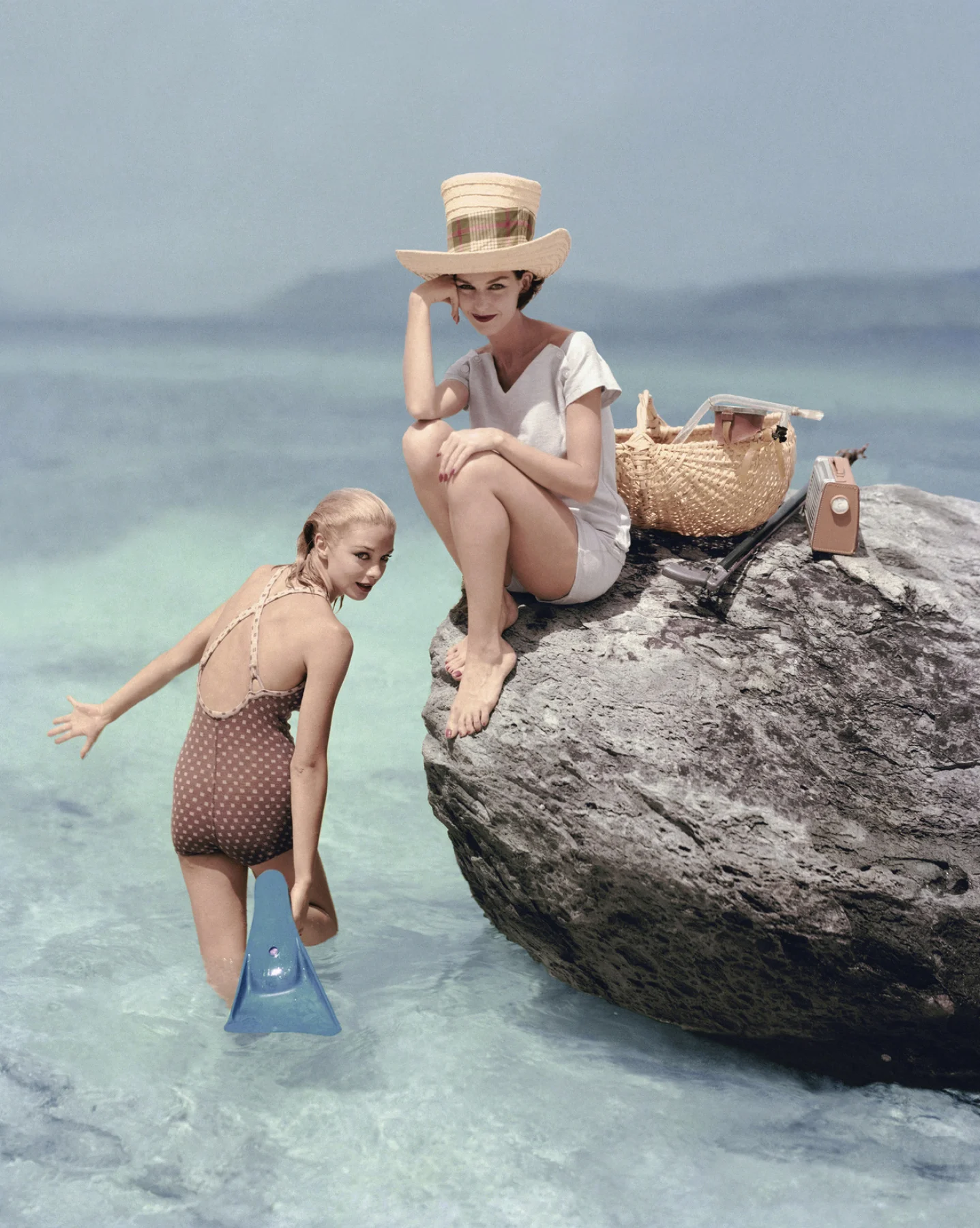 richard rutledge for vogue reminds us of one of our other photography favorites, slim Aarons . we have our eyes on this print!