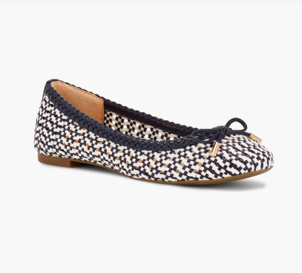 we’re crushing hard on these two-tone ballet flats !