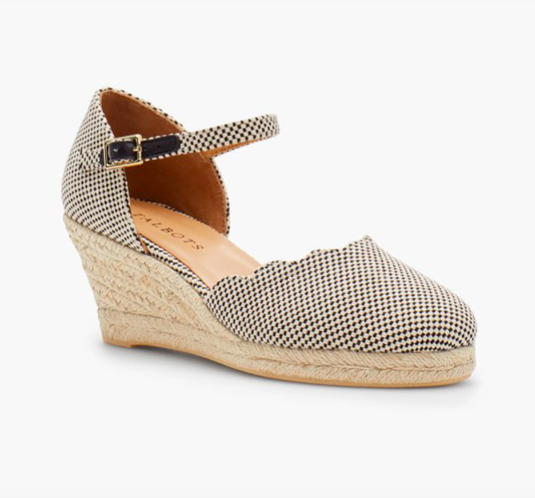 hese scalloped espadrilles are darling!