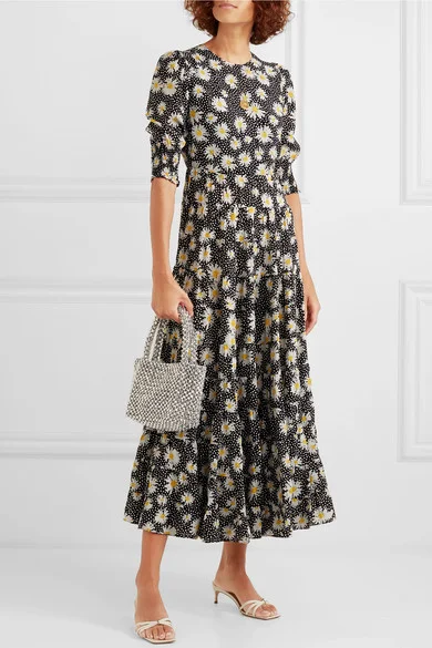 how sweet is this ditsy daisy patterned dress ?!?! it’s on major sale today!