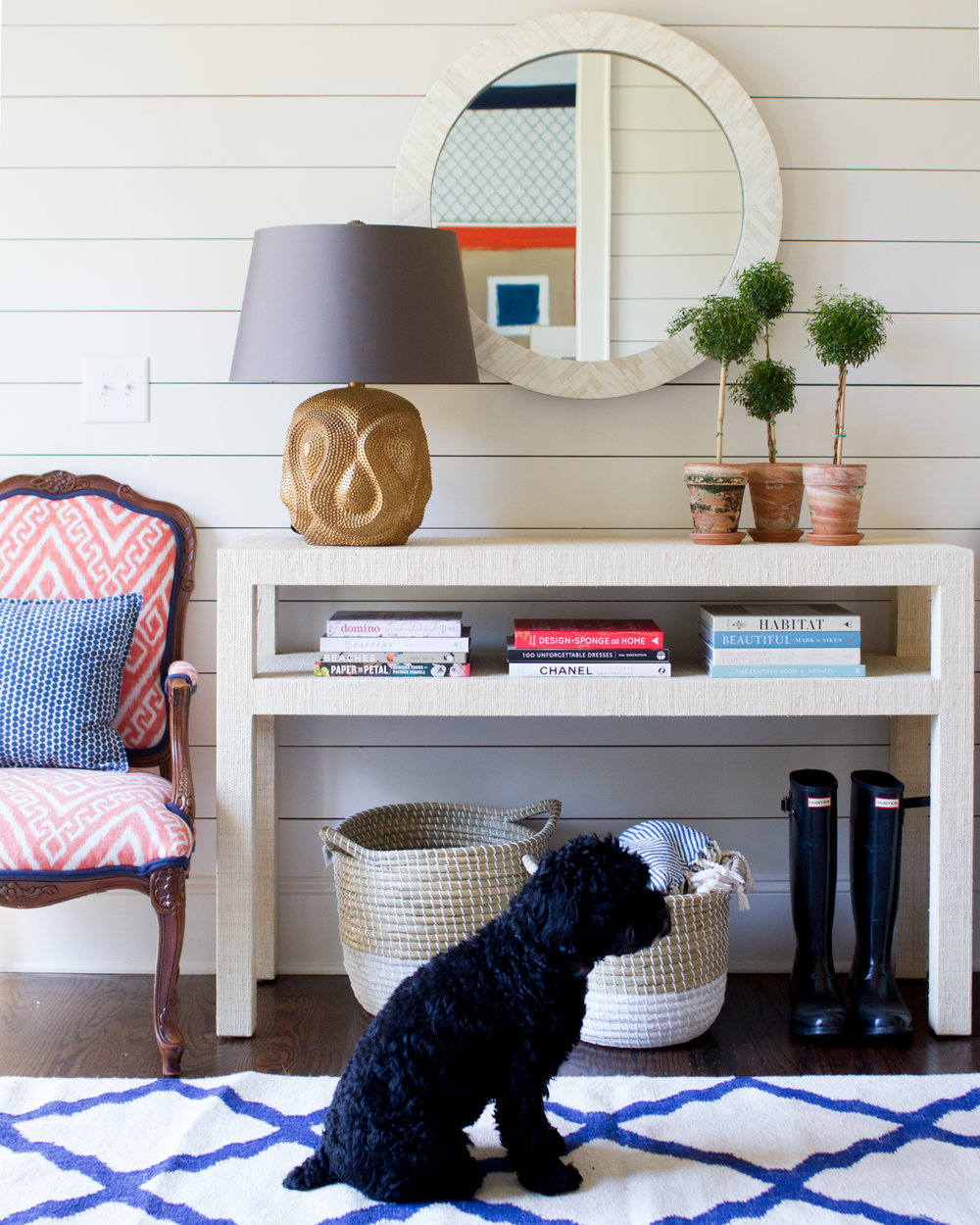 this raffia console makes the perfect entryway statement! / photo: lauren Bradshaw