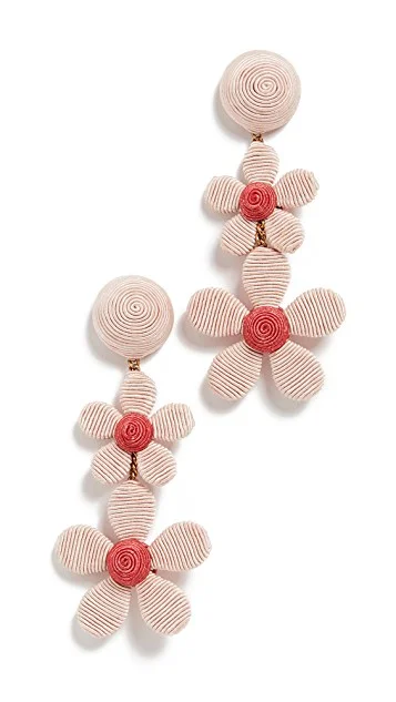 how happy are these daisy drop earrings ?!?!