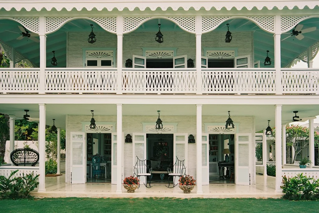 gallery2_beach-club-porch2.jpg