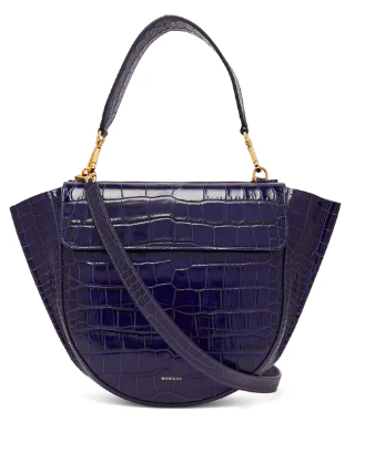 we’re eyeing this crocodile-effect leather bag ! p.s. it’s 30% off today!