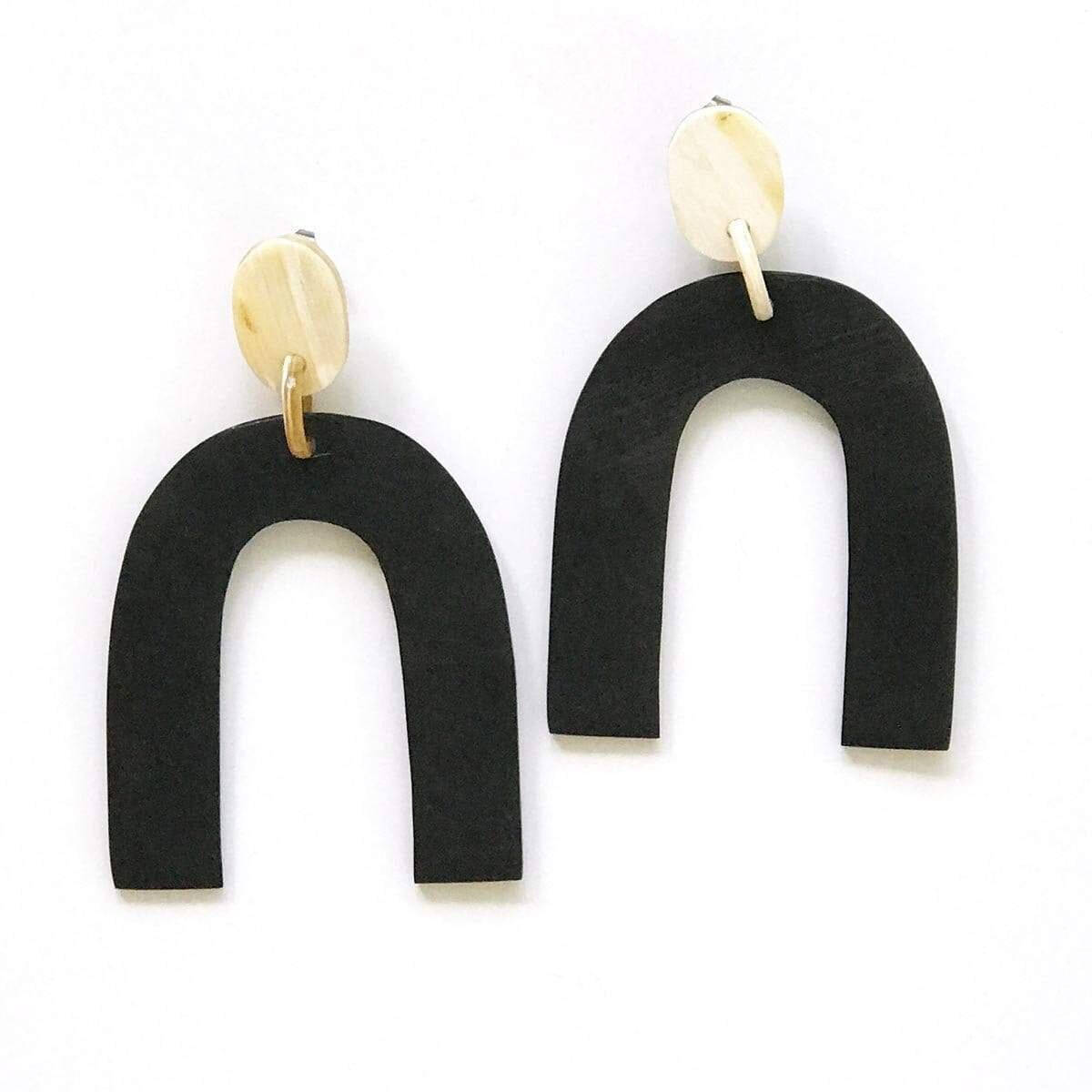 sunshine-tienda-matte-black-horseshoe-earrings-28393940418675_1296x.jpeg
