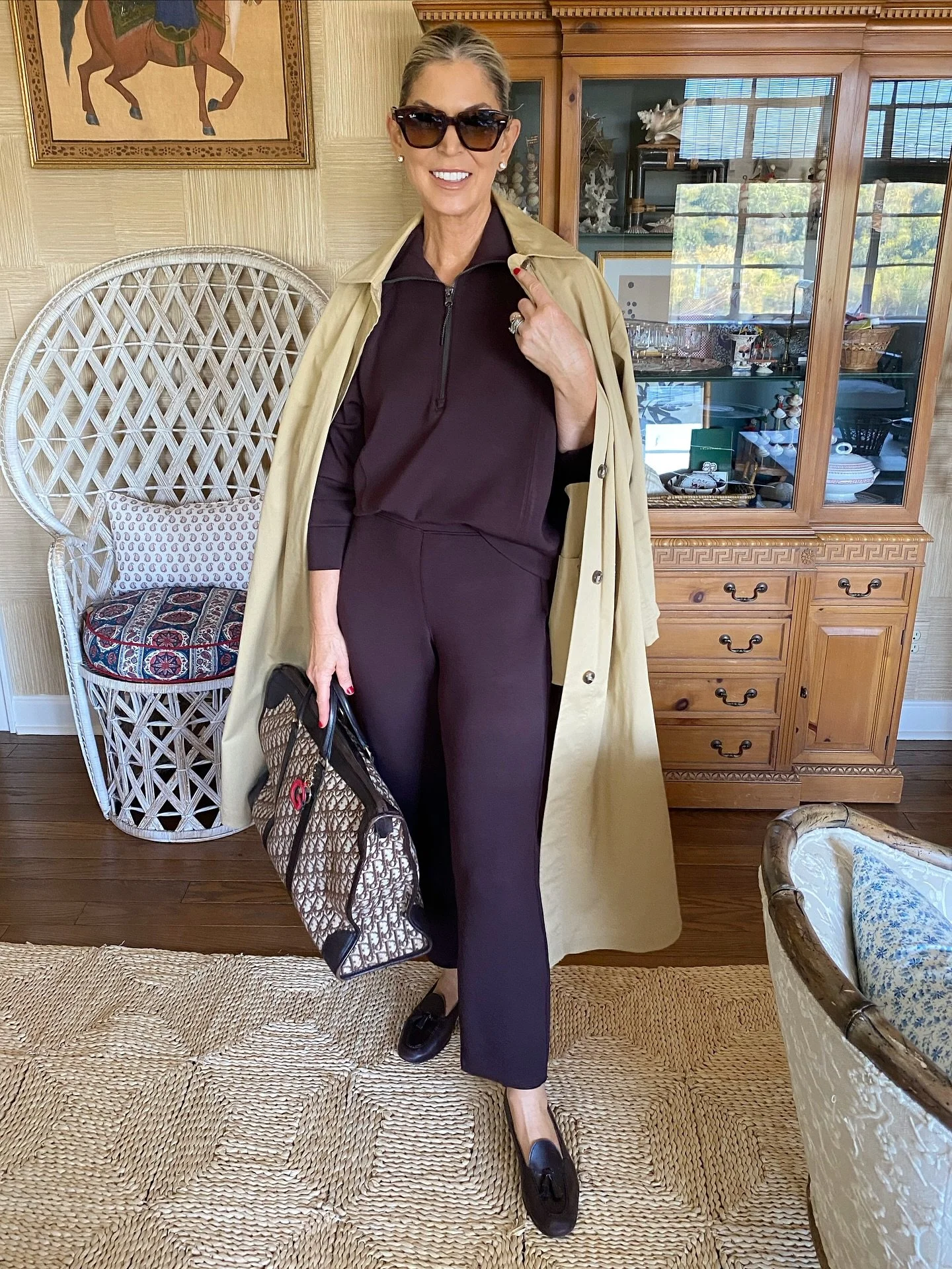 The holy grail of &ldquo;put-together but chill&rdquo; - SPANXshape Booty Boost leggings and AirEssentials tops. Everyday staples with sculpting powers and cloud-soft vibes. The new Truffle Brown color has officially captured our hearts! 🤎 Gym, erra