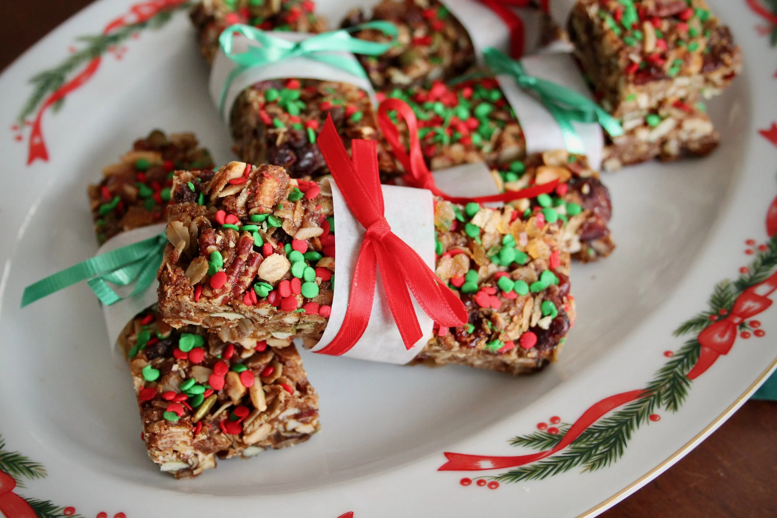 Gingerbread Granola Bars