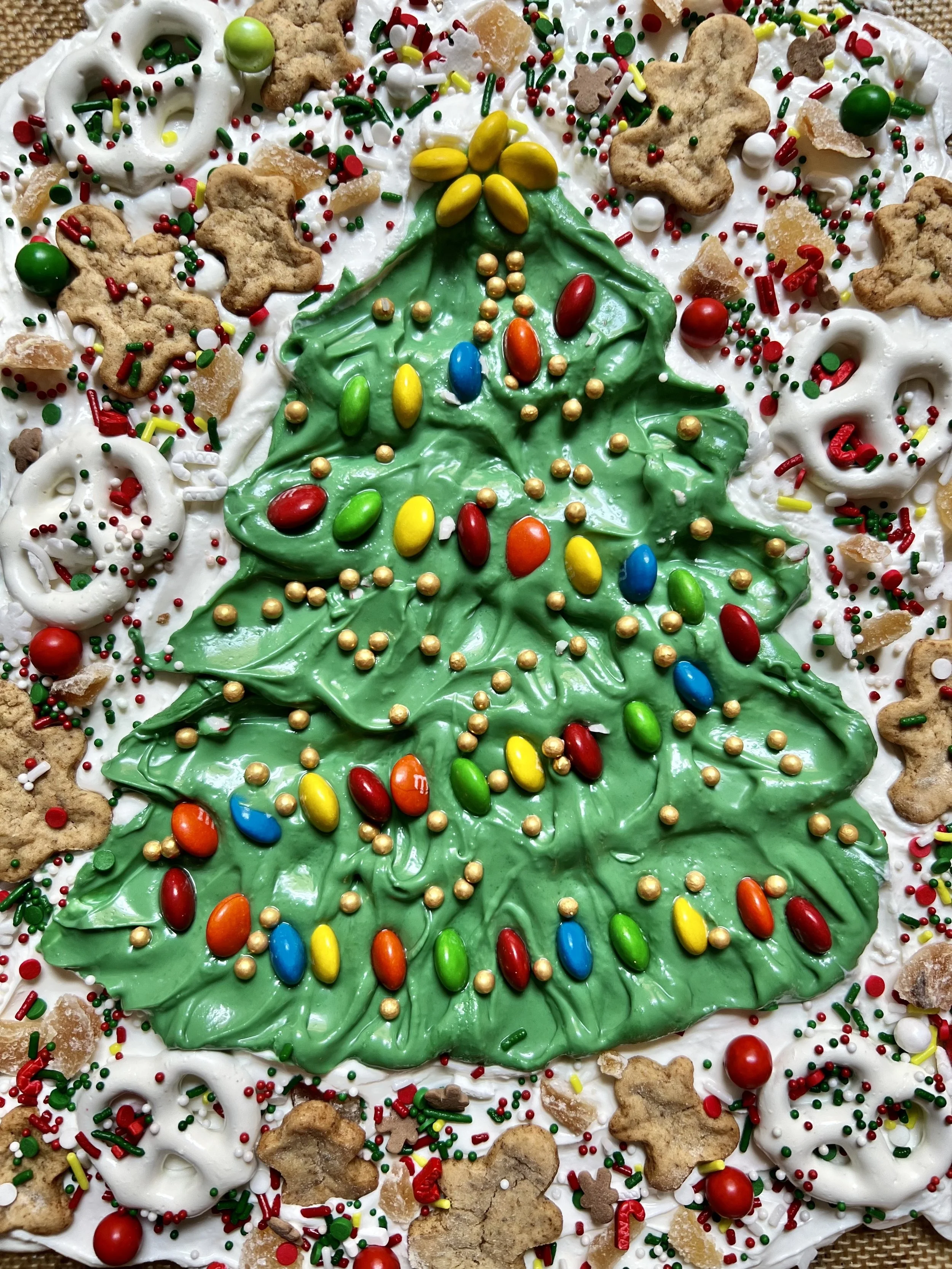 Break-Apart Christmas Tree Candy Bark