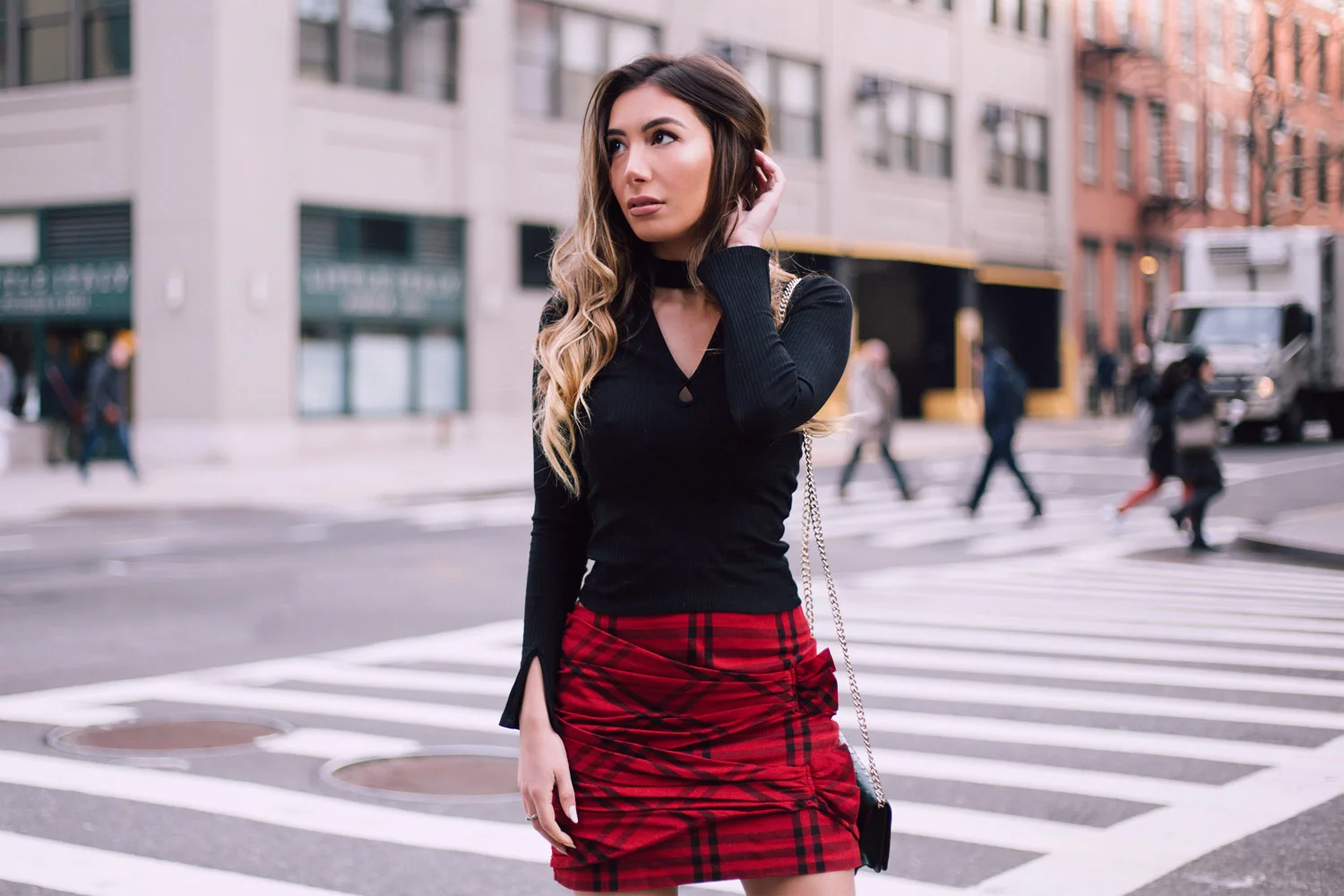 Blogger girl who loves tartan because of Outlander.