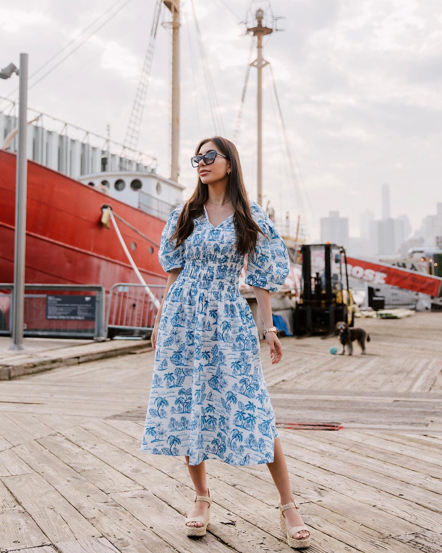 Seaport living 🚢
Tonight I am taking a @circlelinenyc cruise to see Statue of Liberty at Sunset 🌅 🗽
.
Dress: @jessiezhaonewyork (if anyone is planning a trip to one of many beautiful Caribbean islands, this dress is PERFECT for it!) 
📷 : @streets