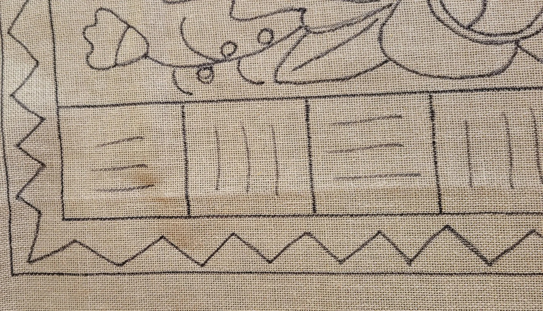 Hit-n-Miss Floral Runner3.jpg