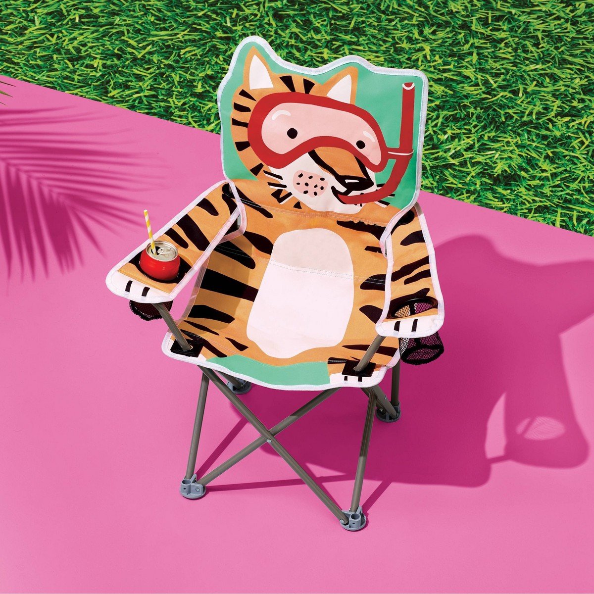 SUN SQUAD Kids Character Chair Tiger Lifestyle.jpg