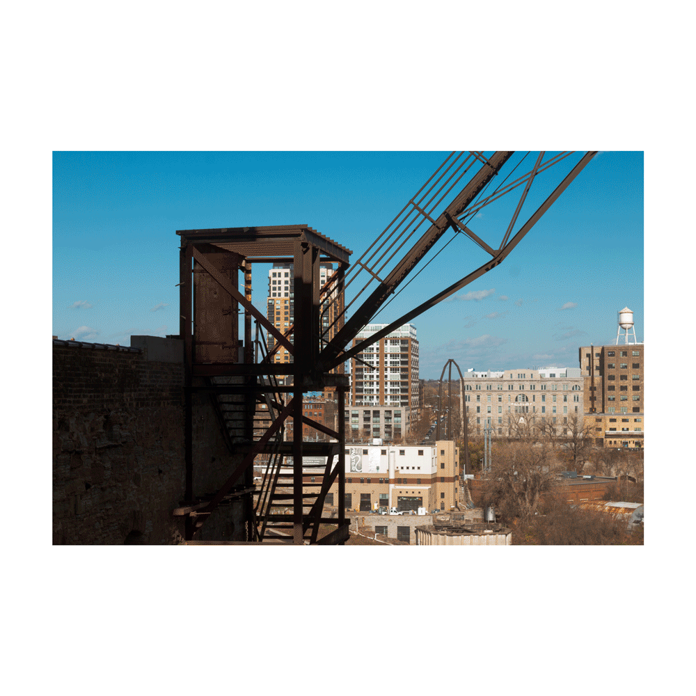 IMG_8970-mill-city-museum-BW-color-GIF.gif
