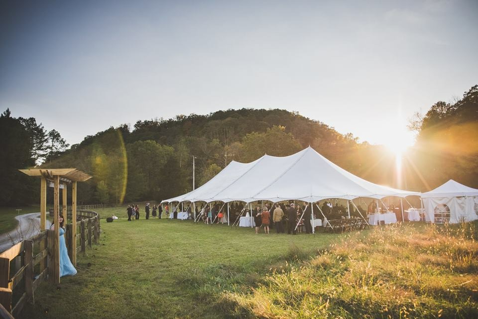  A   RETREAT. FARM. LODGING.   Community    