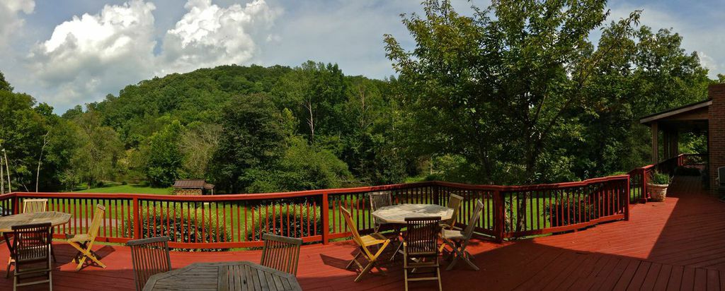 Lodge-Front-Deck.jpeg