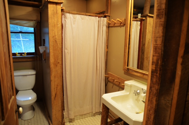 BarnBathroom.JPG