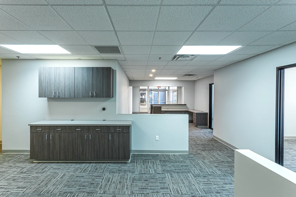Suite 4 - 13.jpg