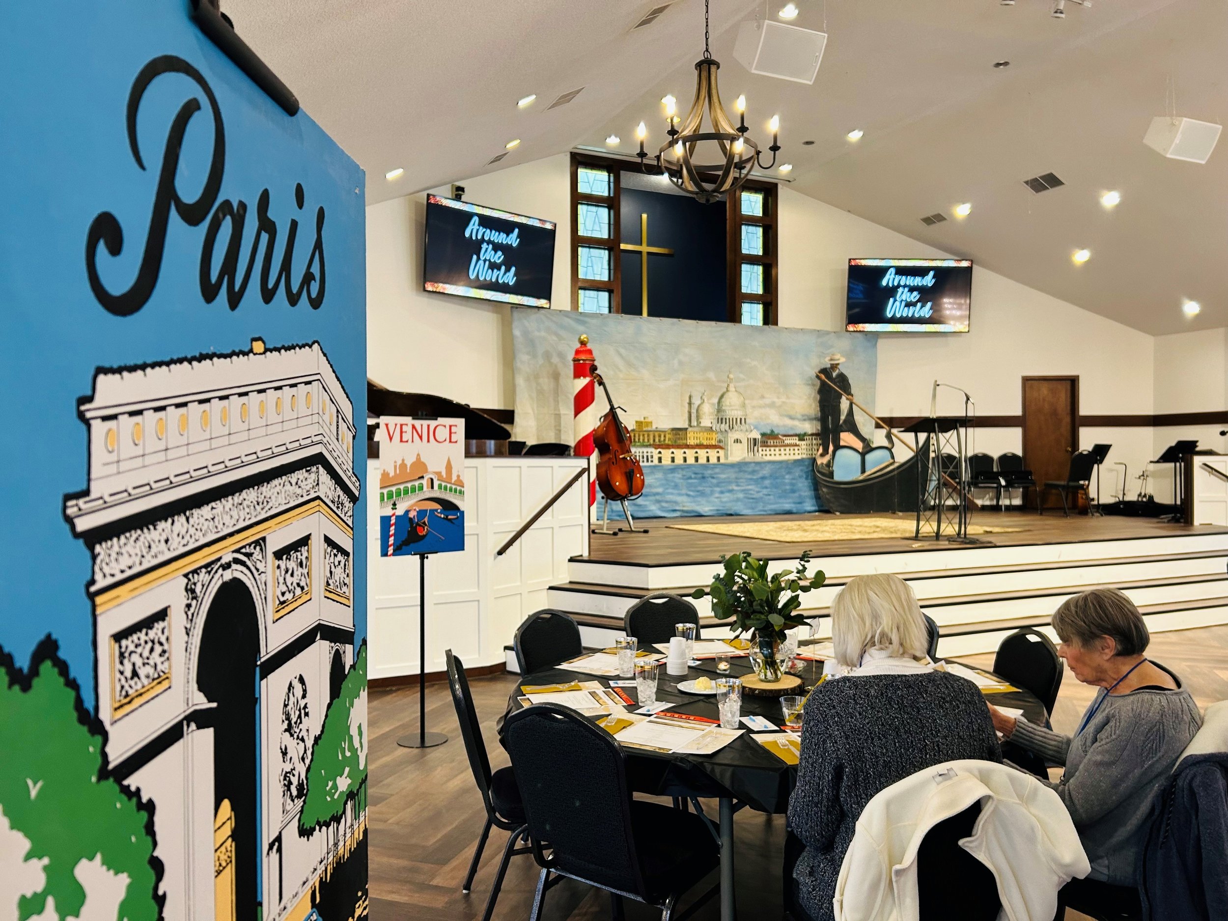 Around the World - Seniors' Spring Banquet