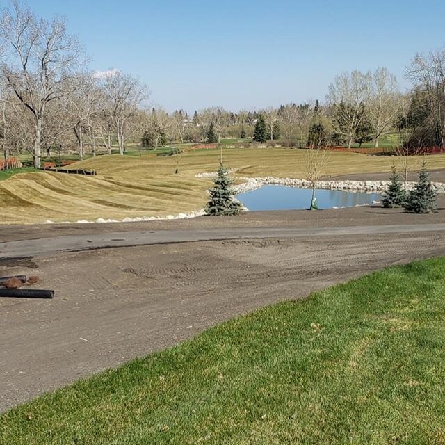 We are putting some final touches on hole 9 here at @cityofcalgary &lsquo;s Confederation Park Golf Course including taking care of newly installed fairway sod. We hope everyone has a happy and safe long weekend!
#landscape #construction #yyc #yycgol