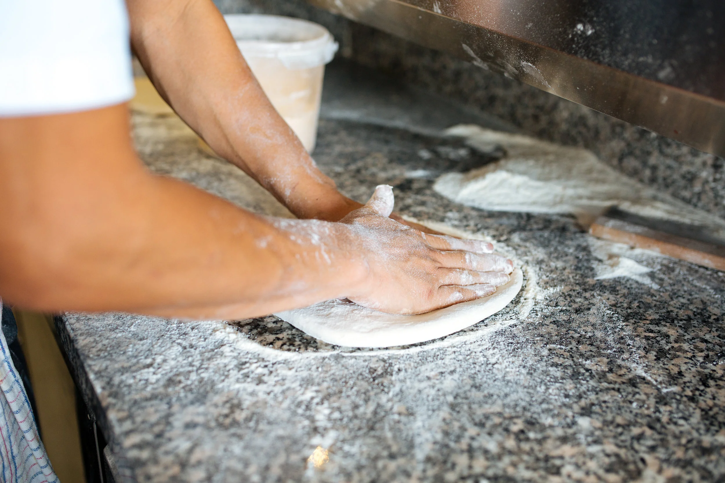 Handstretched-Italian-pizza.jpg