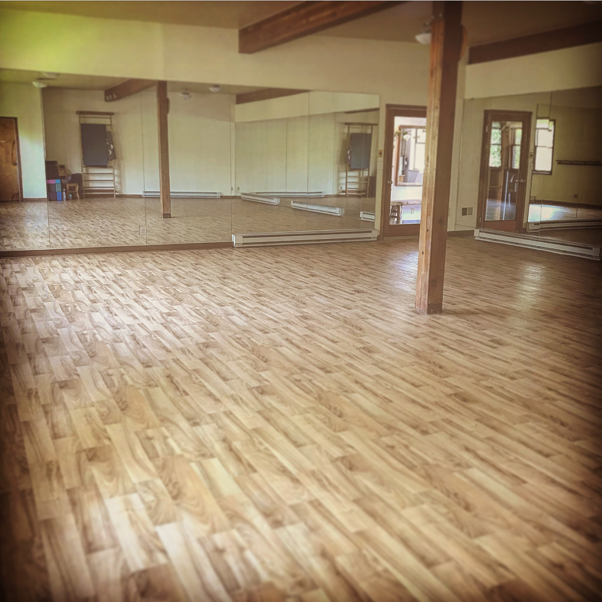 STUDIO INTERIOR 4.JPG