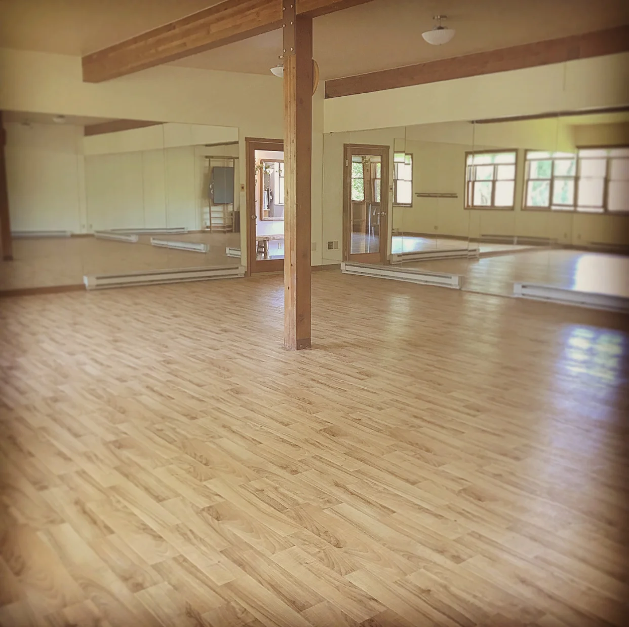 STUDIO INTERIOR 6.JPG