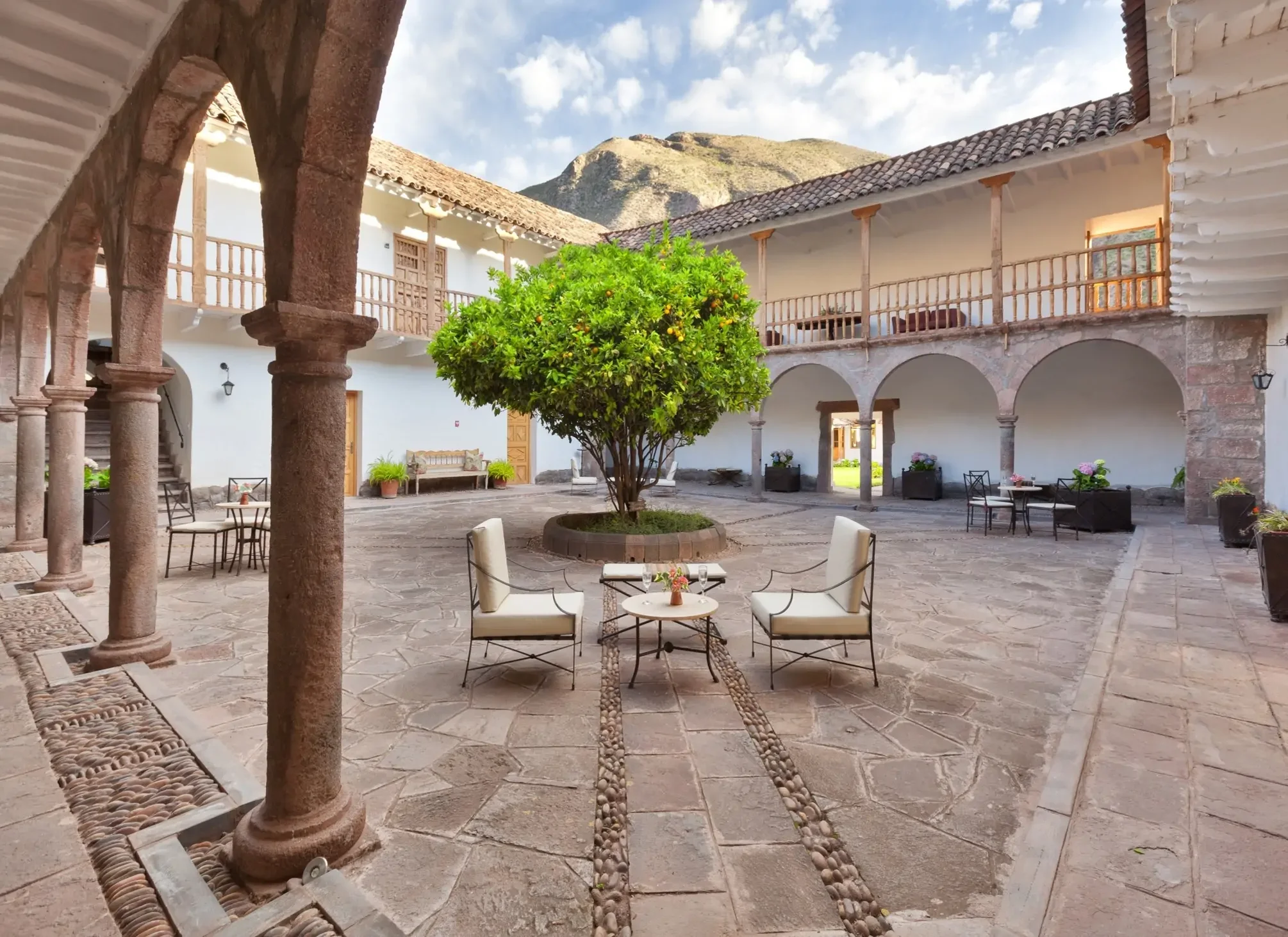 casona-yucay-courtyard.webp