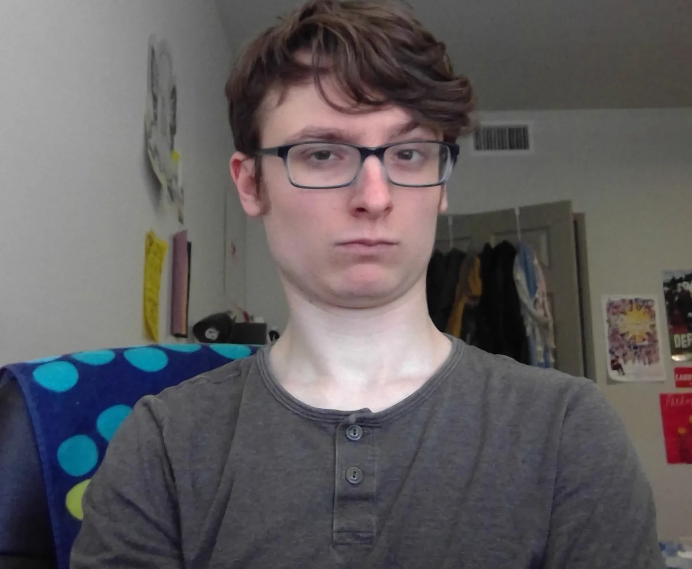 dis my snob face