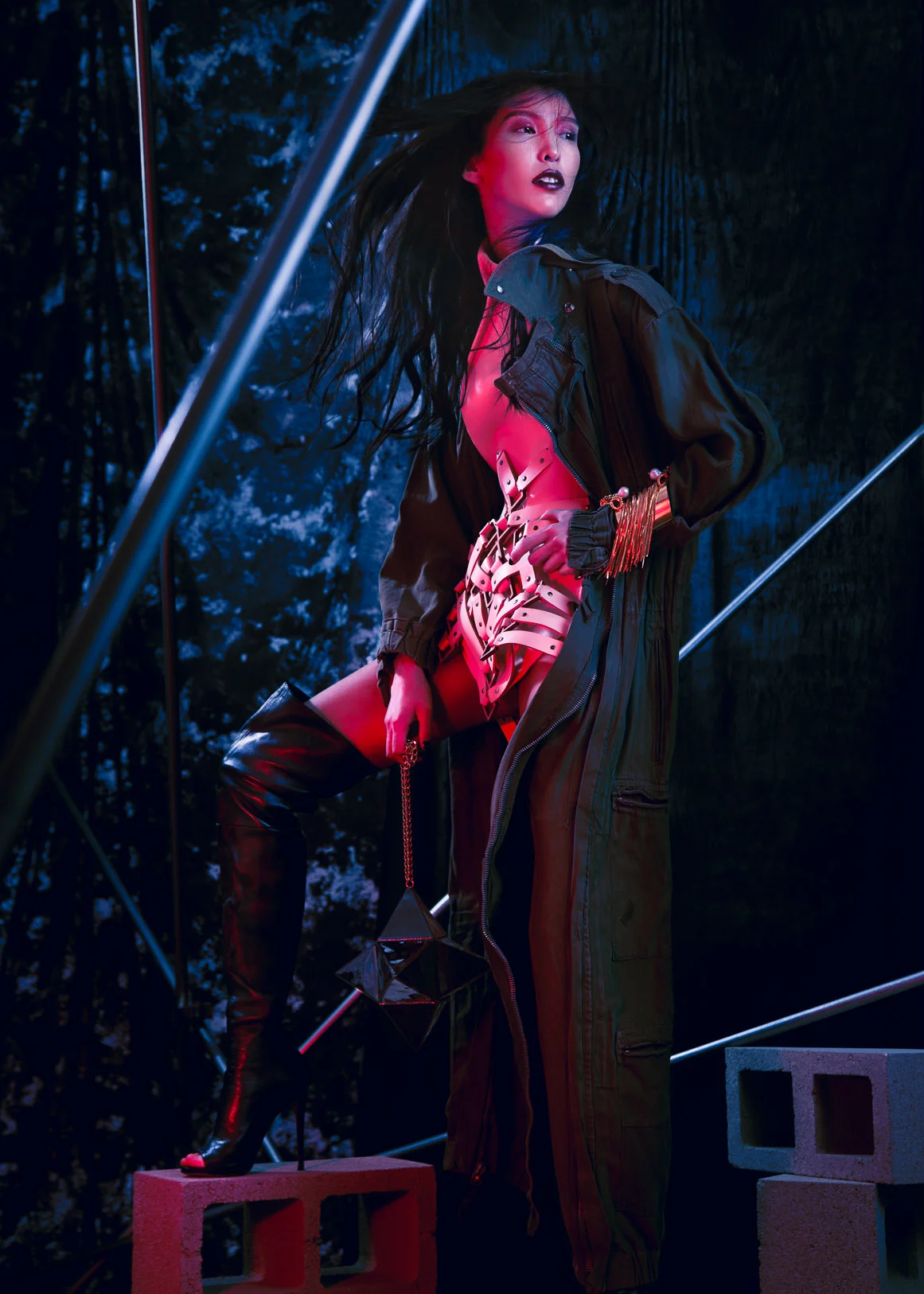 polina-protodyakonova-schon-womens-fashion-editorial-3.jpg