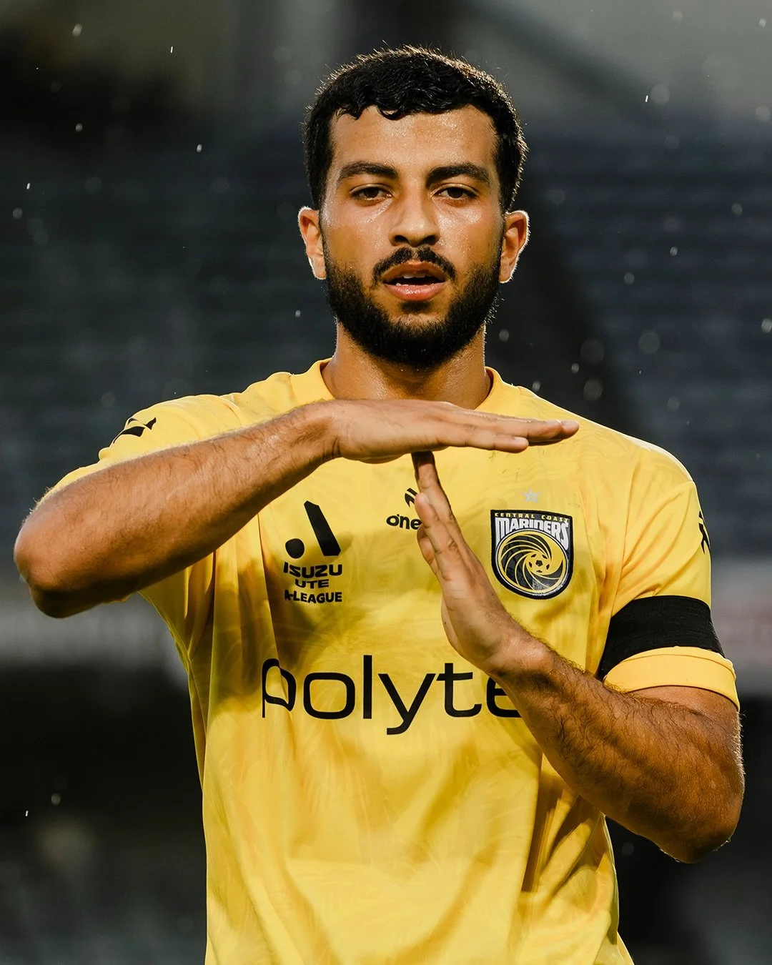 Back by the palms 📸🌴