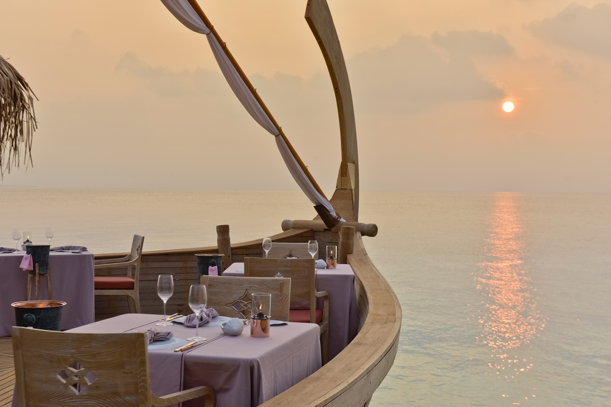 Milaidhoo Maldives dining Batheli restaurant (3).jpg