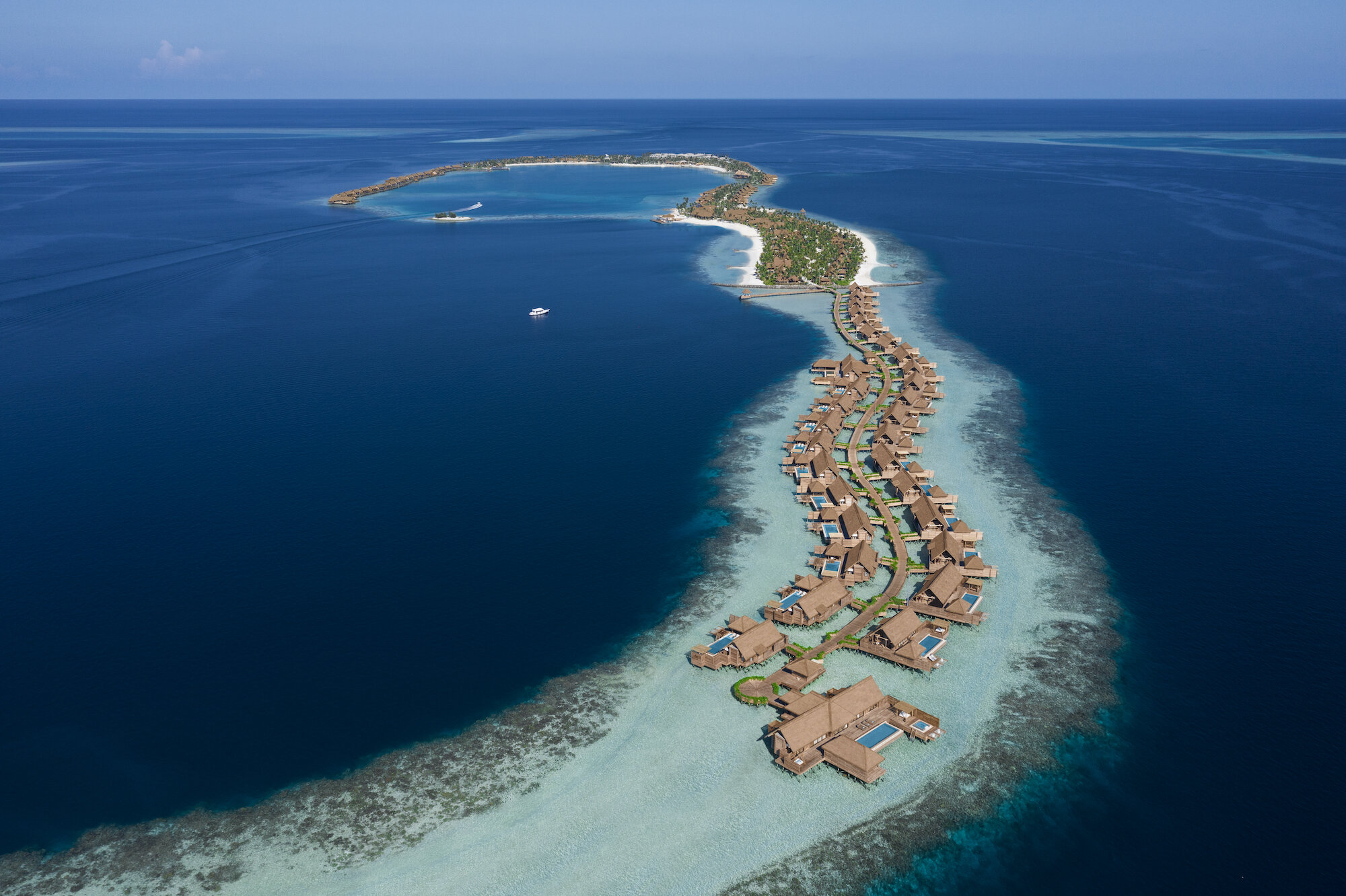 Waldorf Astoria Maldives Ithaafushi - Aerial 01 copy.jpg
