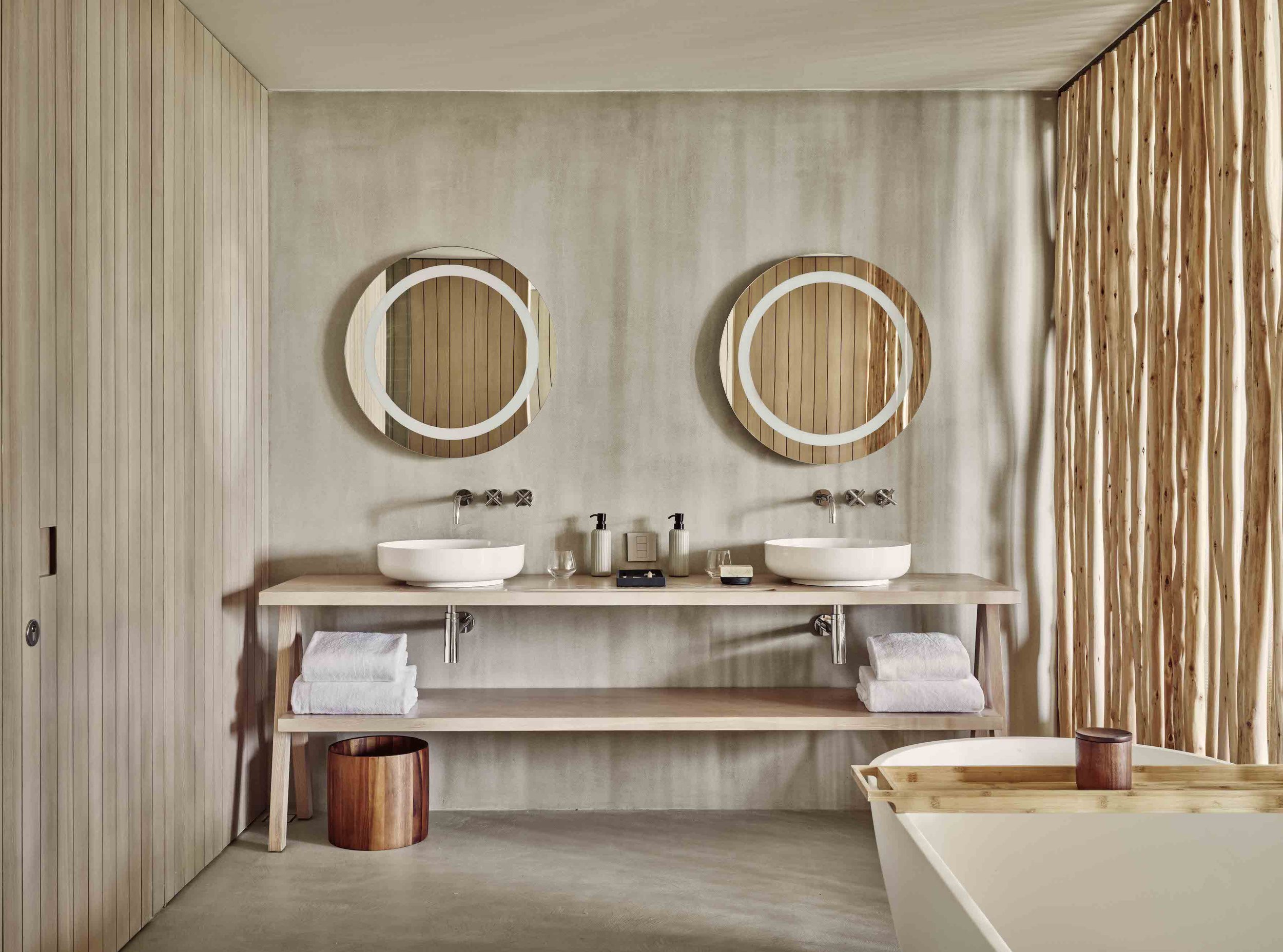 PATINA_MALDIVES_VILLA_FARI-STUDIOS_BATHROOMjpg.jpg