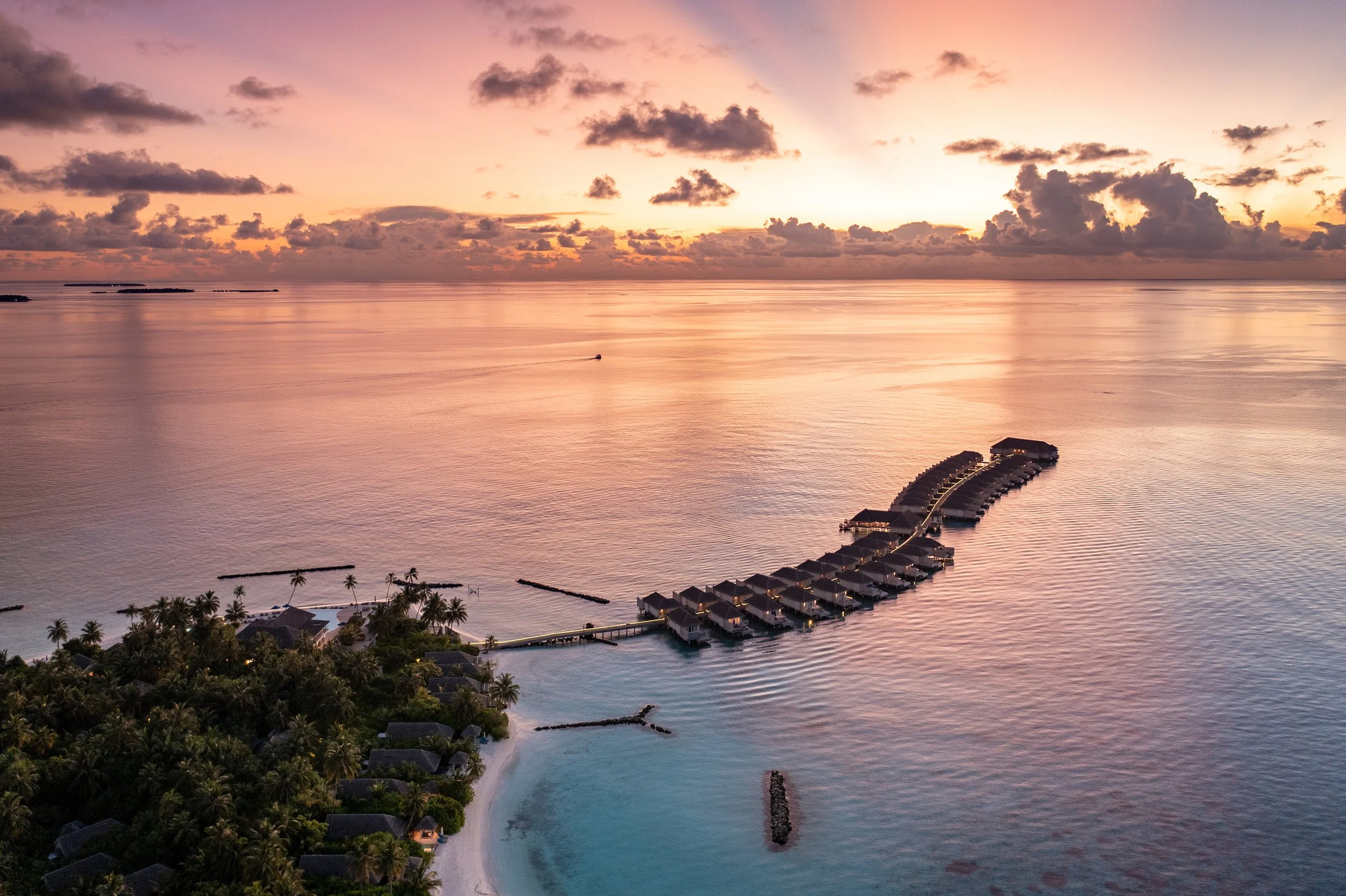 Baglioni_Maldives_Aerial_General_Sunset_1(1).jpg