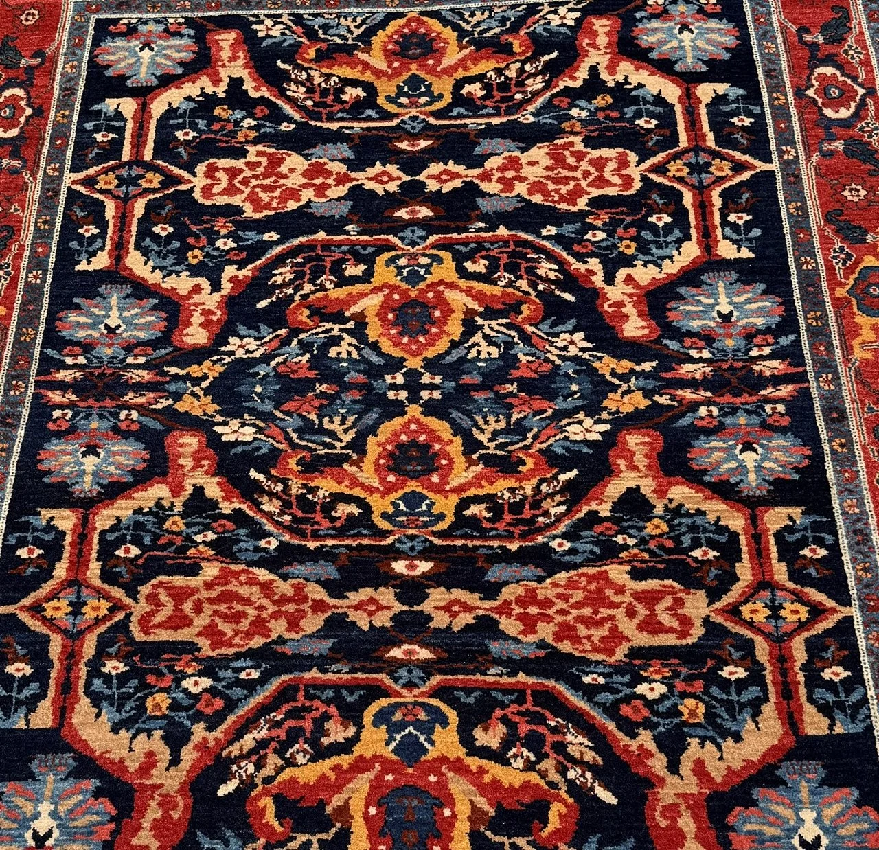 Handmade Persian Bidjar 3'5 x 4'10