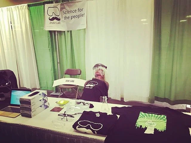 @MissionTomorrowRVA 2018 with our very own team @thepsyence + @john.slavin.1&mdash; Looks like the 8th graders really enjoyed our setup, which included inert gas filled #balloons 🎈, aerogel materials ⚛️ and a robotic x-y-z axis arm set used in #3dpr