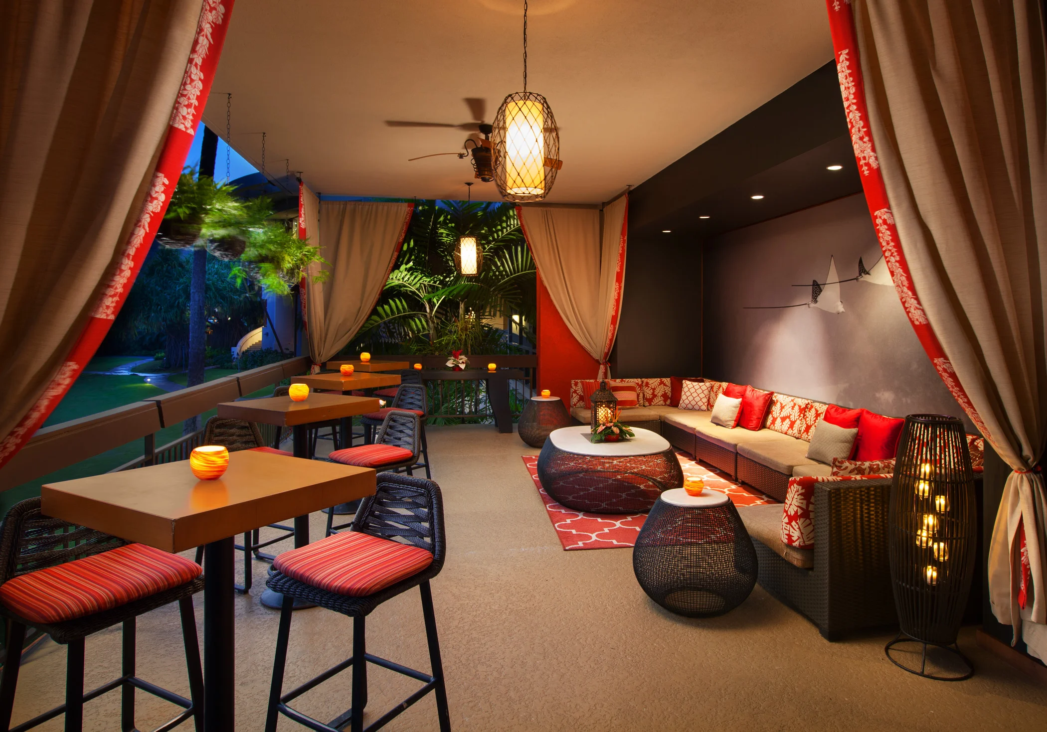 she1469re-180238-Ulu Lounge.jpg