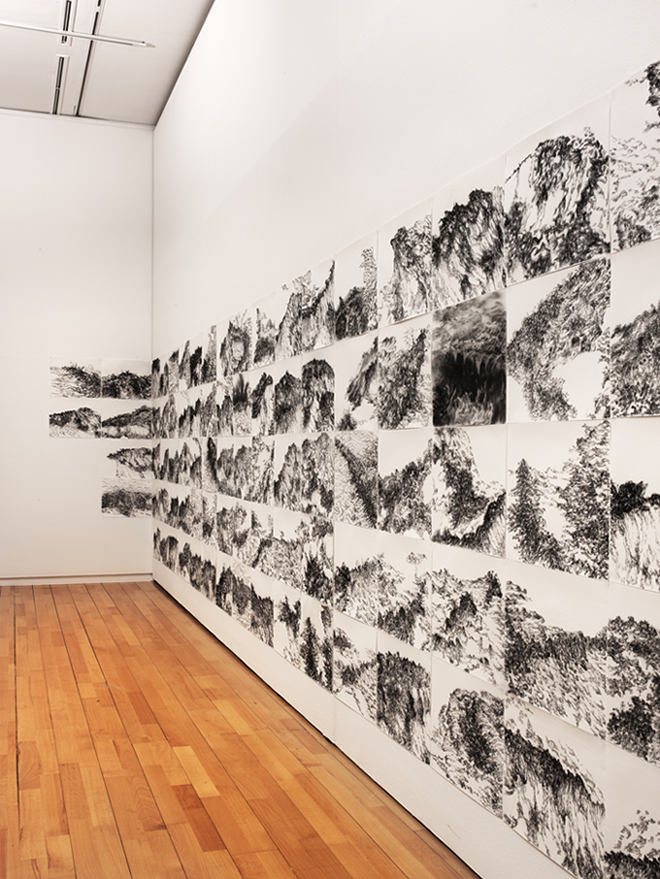 2010_ 2009_ 실체가 없는것은 존재하지 않는다. 실체가 있는것은 사라지지 않는다. Reality is that nothing does not exist. Reality is that one does not disappear. 