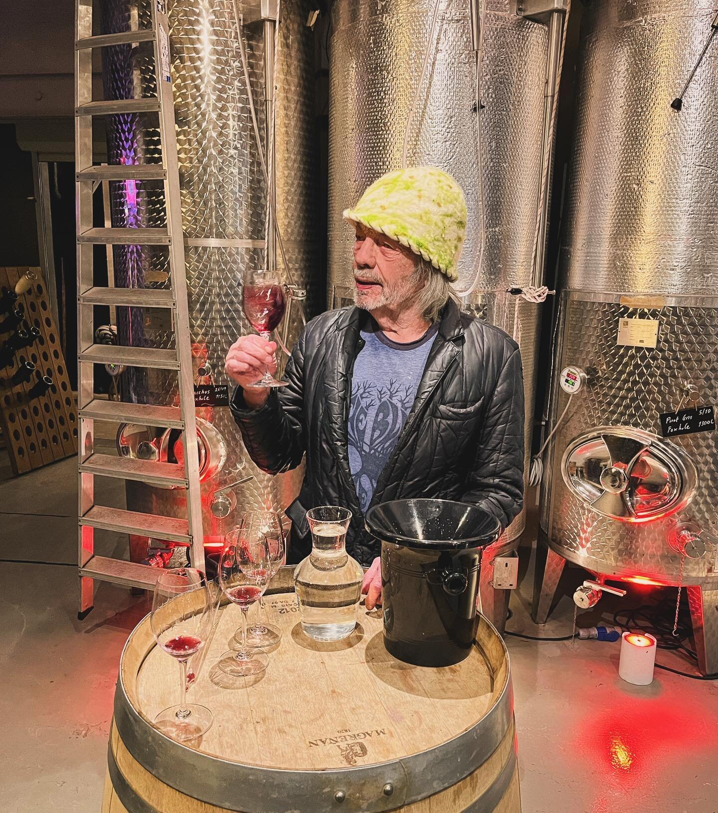 Swirls of wisdom 🍷

Tank samples of our single plot premium Pinot Noir with the boss.