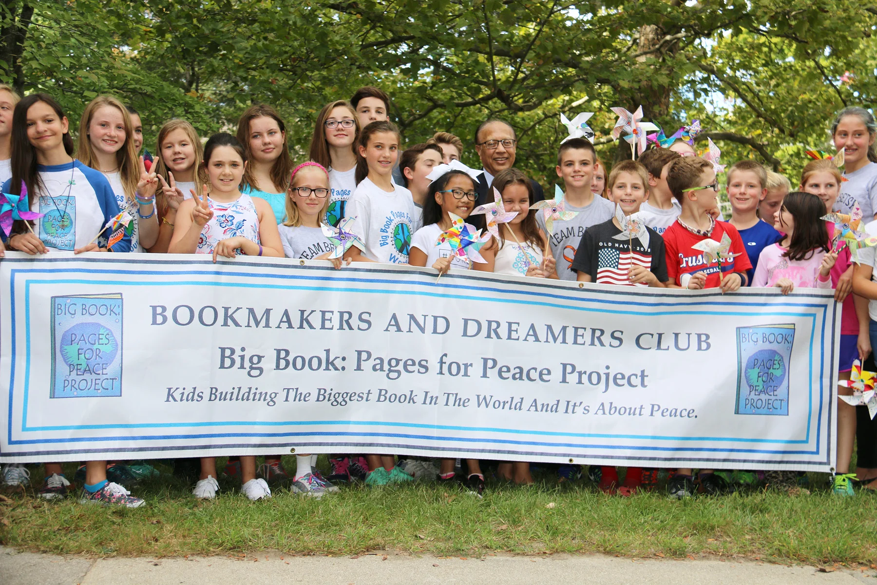 Big Book: Pages for Peace Kids Can Make a Difference