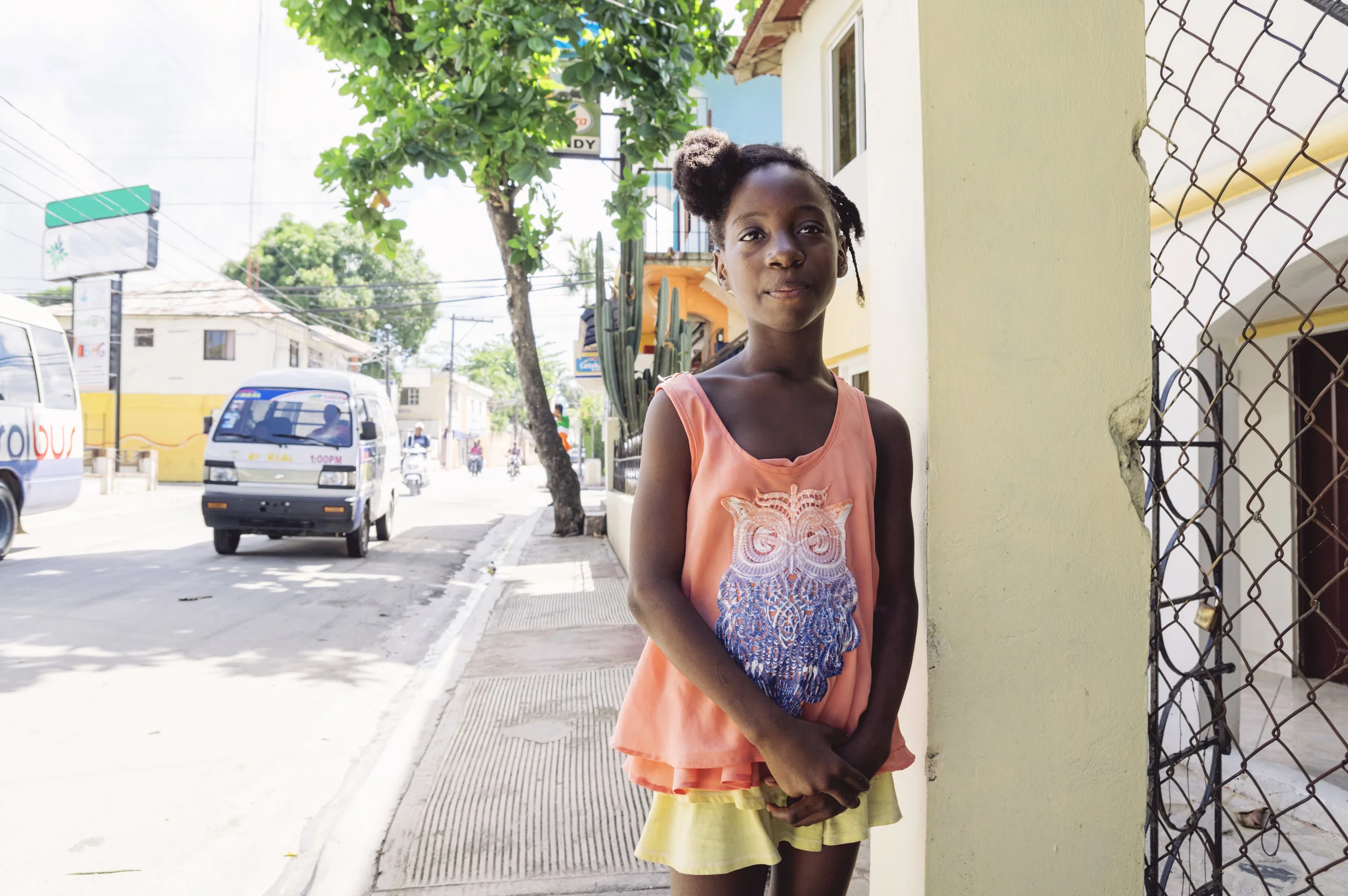 Exploring the Barrel Children Cycle: Parent-Child Separation Due to Migration
