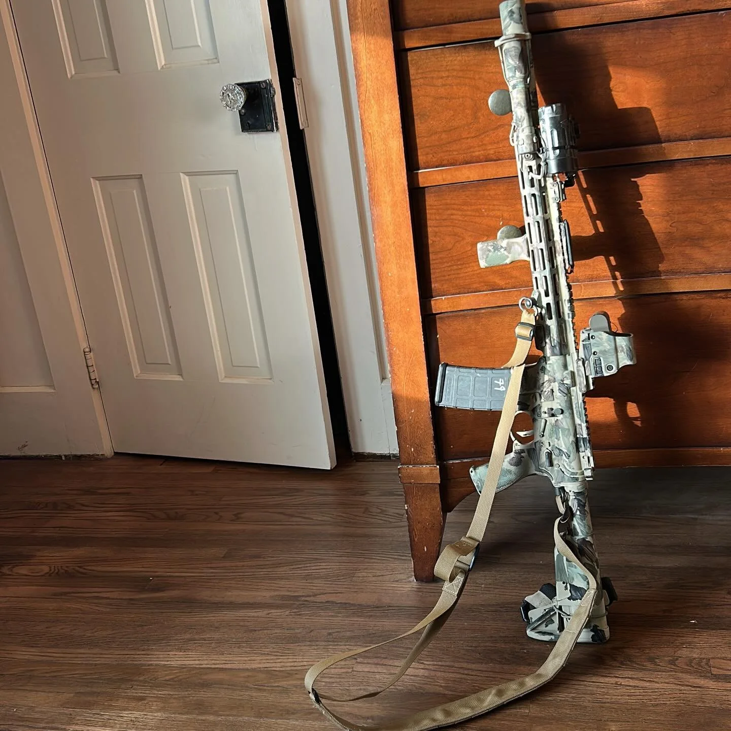 What&rsquo;s your bedside gun?