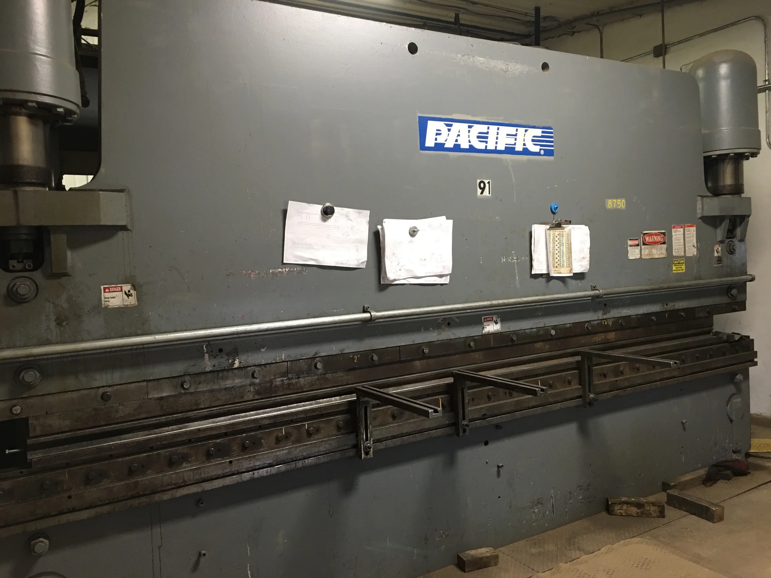 Pacific_16x400Ton_Press_Brake_1.jpg