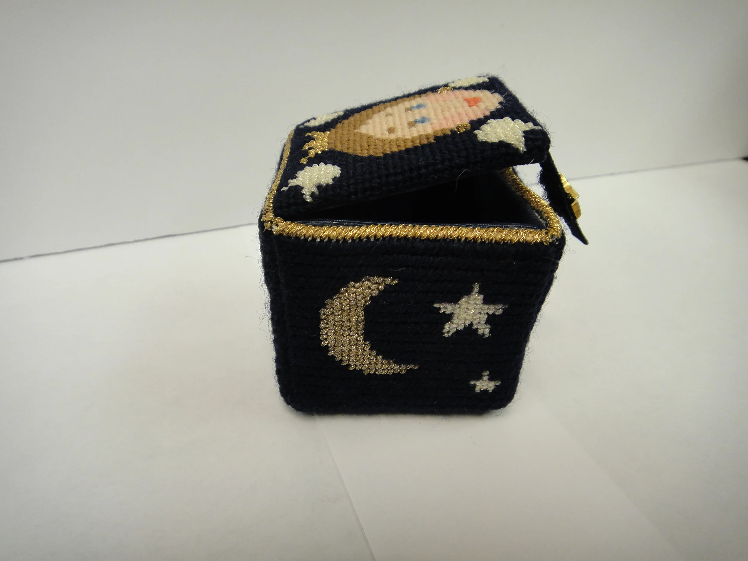 E56A Goody Box, Tooth Fairy