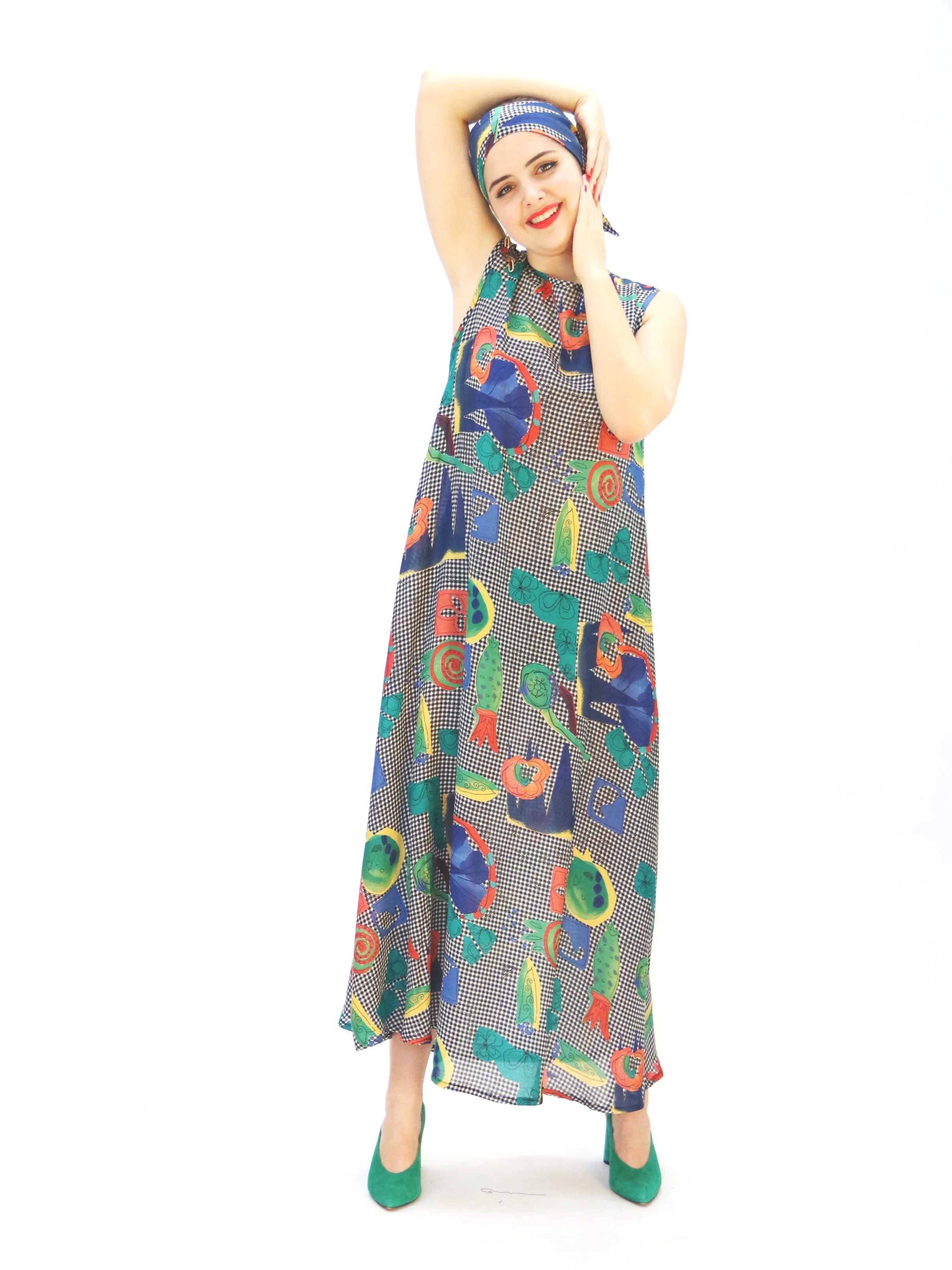 THE SLEEVELESS FROCK