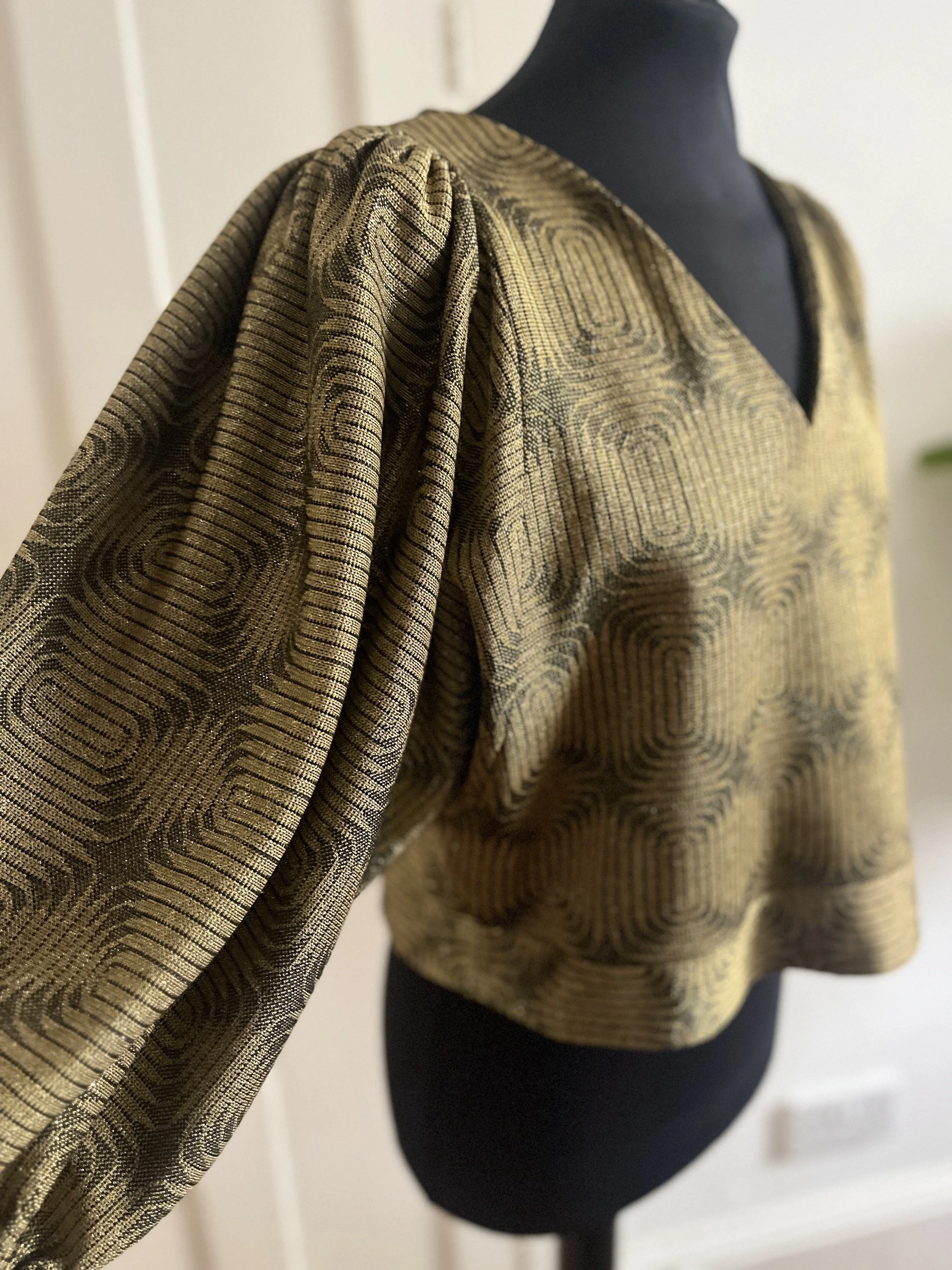 gold_lurex_top.jpeg