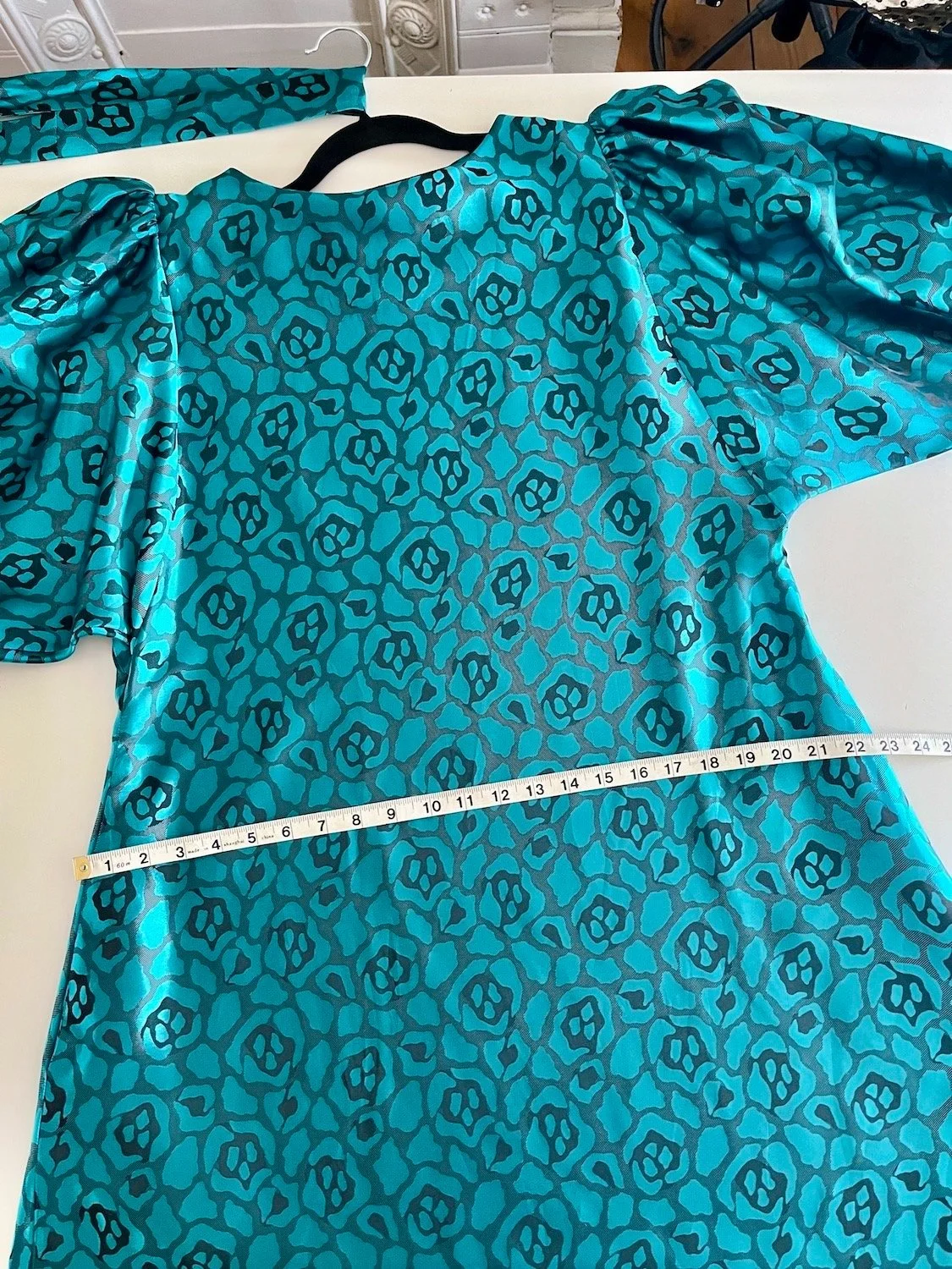 Turquoise_shhe_dress2.jpg