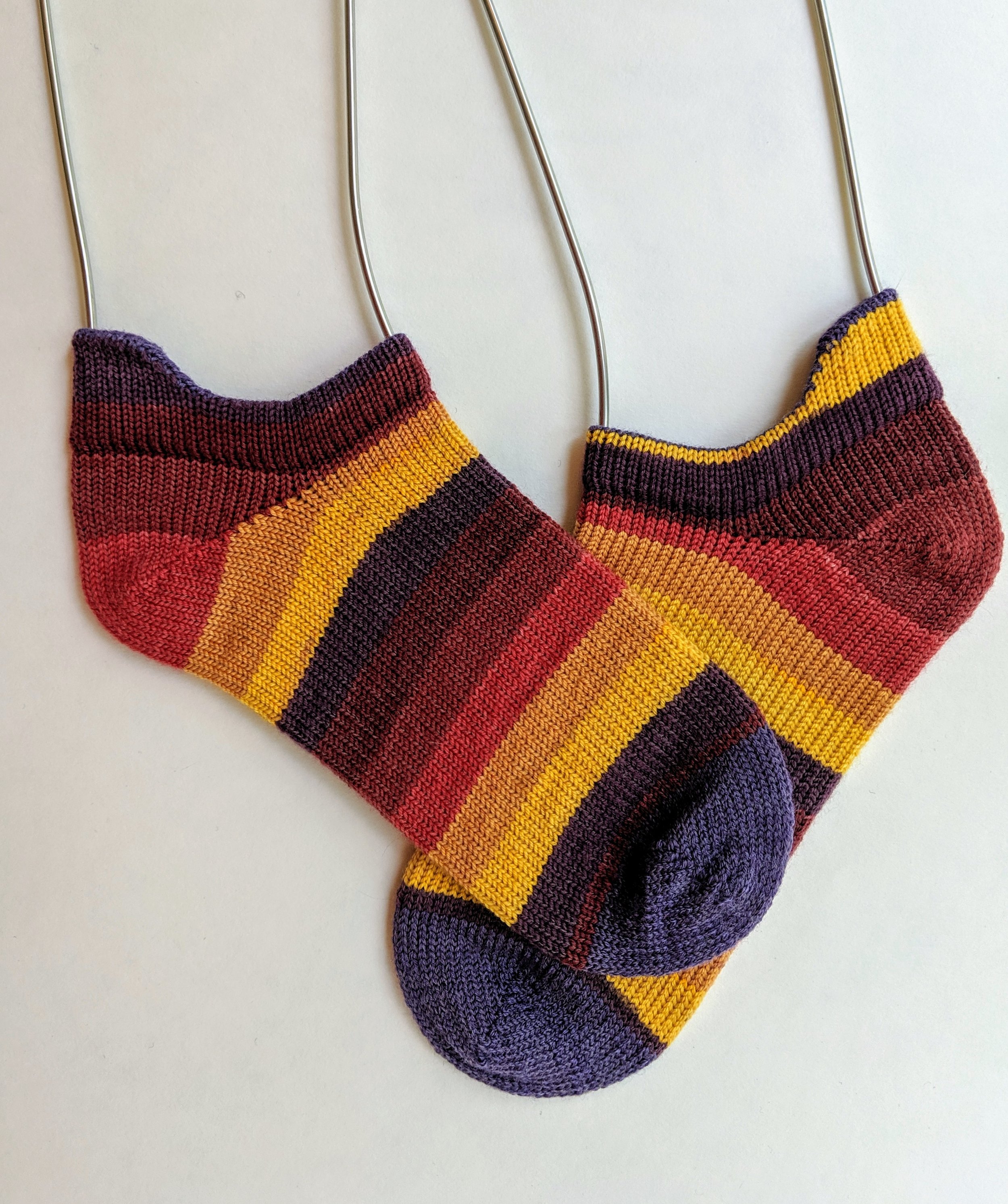 "No show" shortie socks; wool and nylon